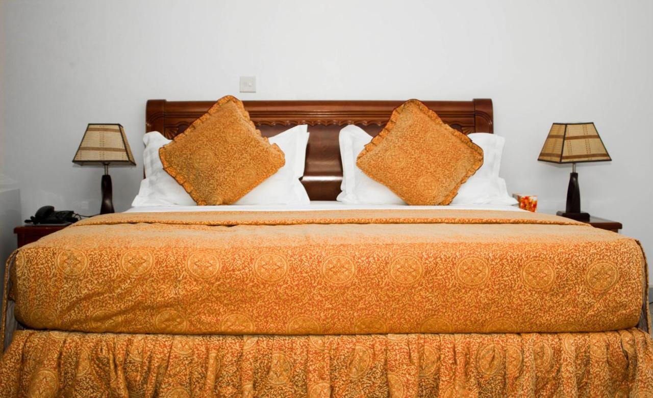 Mj Grand Hotel Accra Exterior photo