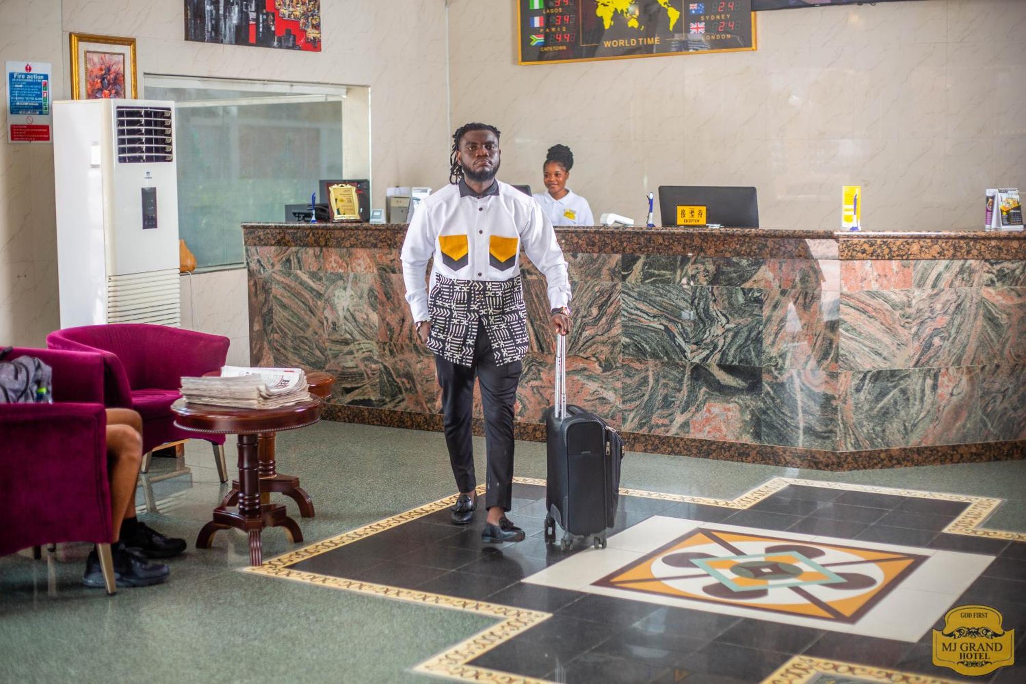 Mj Grand Hotel Accra Exterior photo