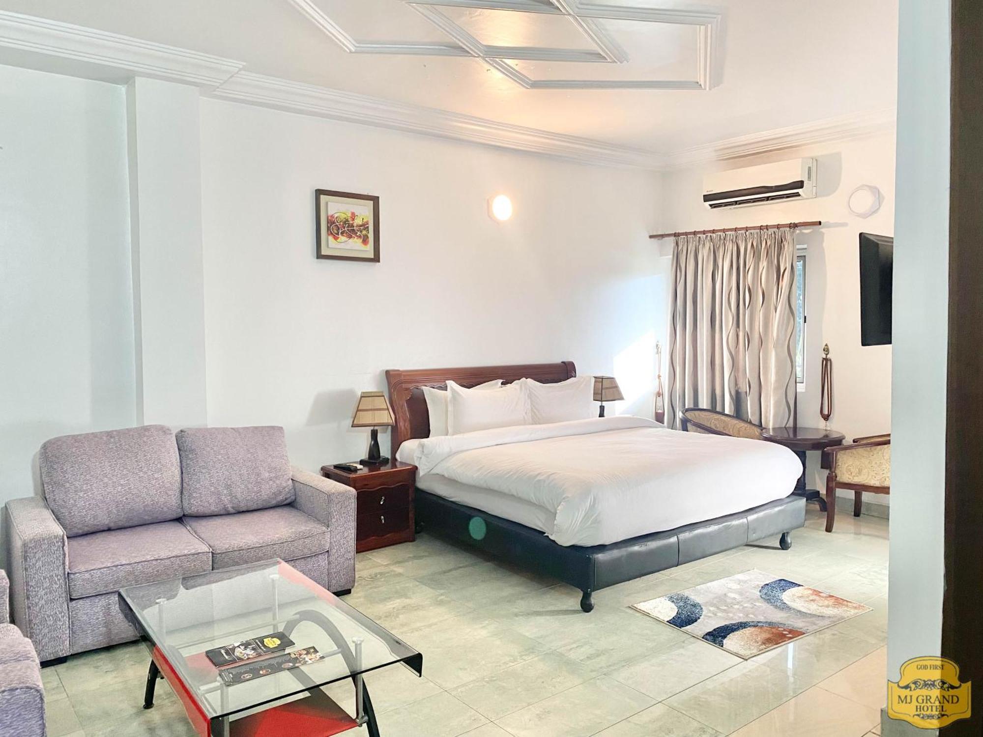 Mj Grand Hotel Accra Exterior photo